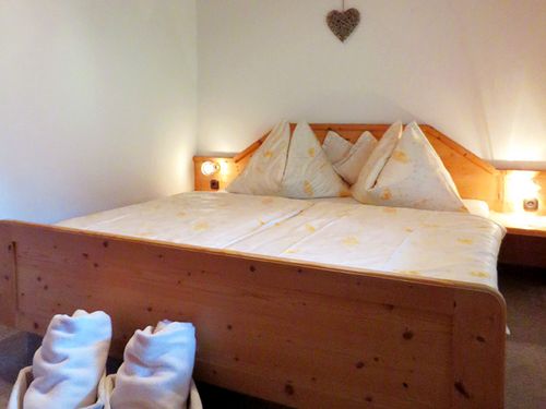Schlafzimmer Ferienwohnung Landhaus Gruber